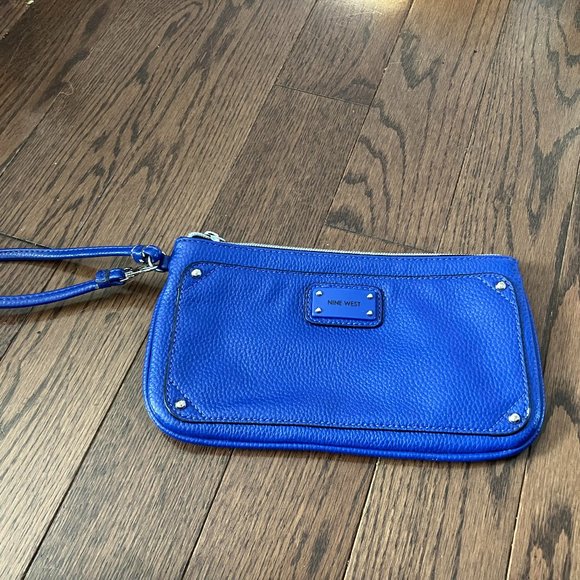 Nine West Colbalt Blue Wrsitlet - Picture 2 of 4